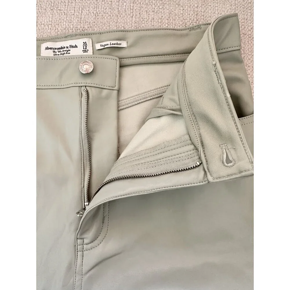 Abercrombie & Fitch 90s Straight Vegan‎ Leather High Rise